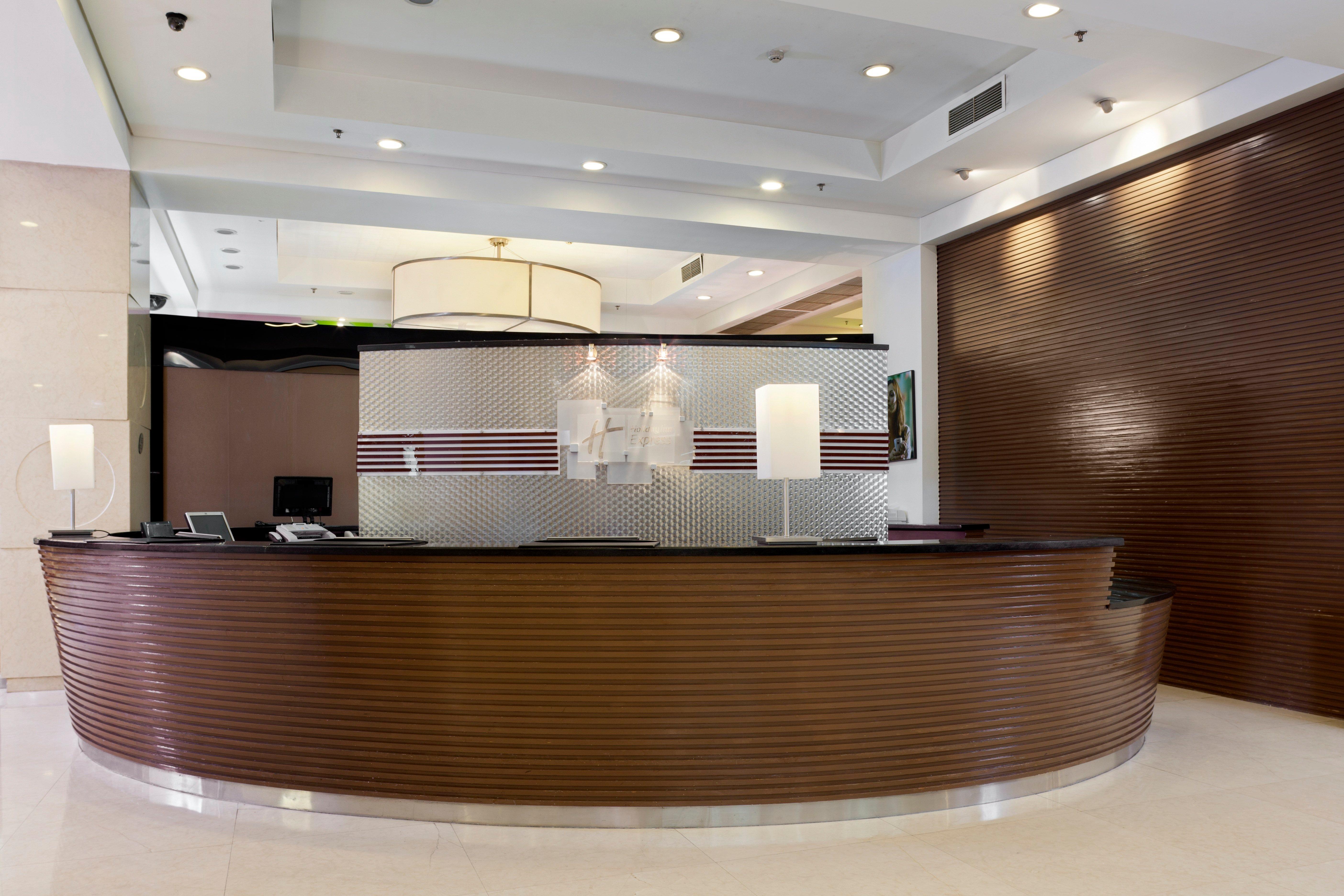 Holiday Inn Express Zhengzhou Zhongzhou By Ihg Bagian luar foto