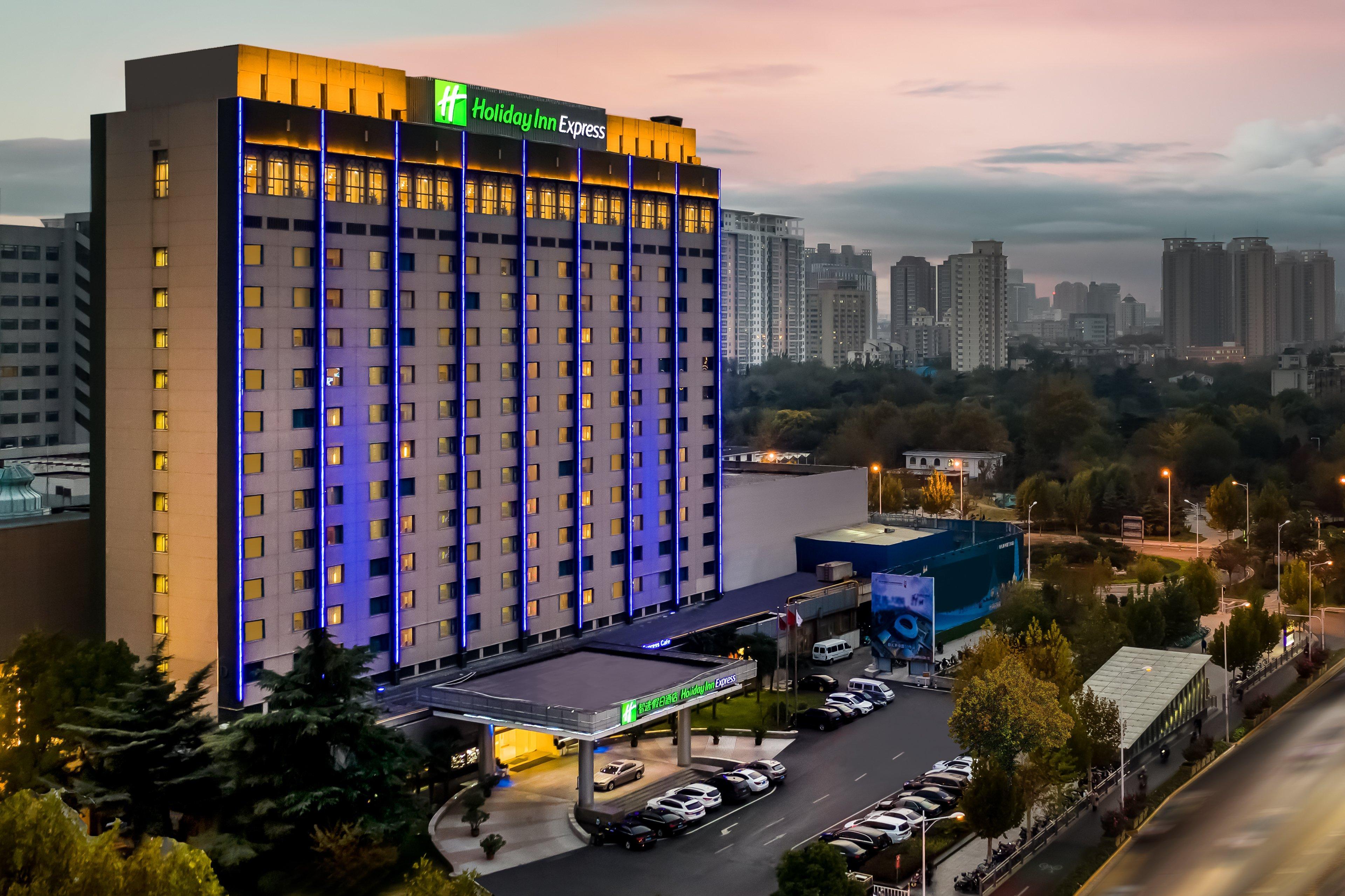 Holiday Inn Express Zhengzhou Zhongzhou By Ihg Bagian luar foto