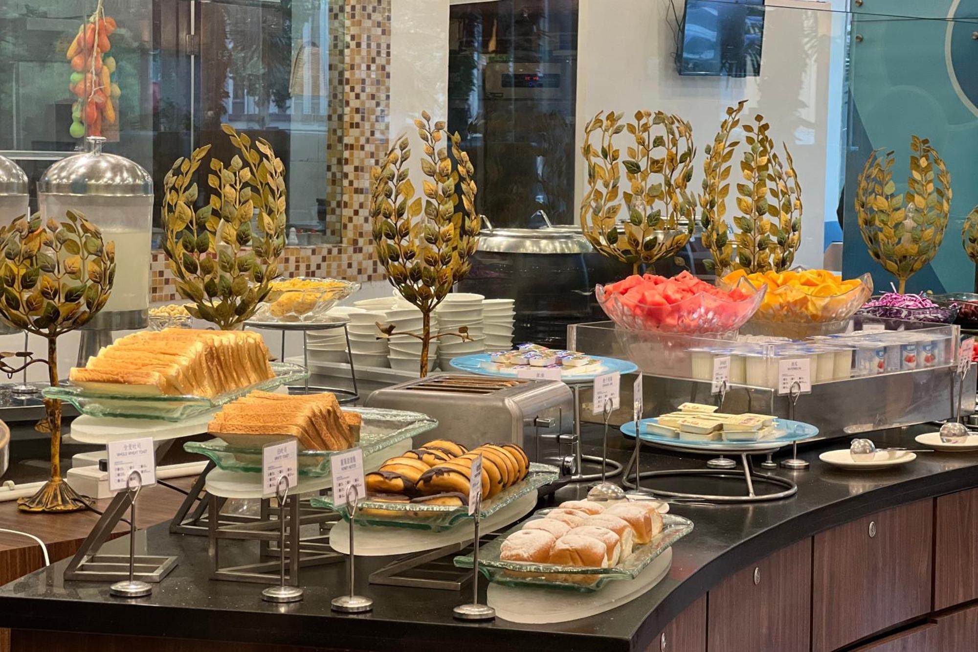 Holiday Inn Express Zhengzhou Zhongzhou By Ihg Bagian luar foto